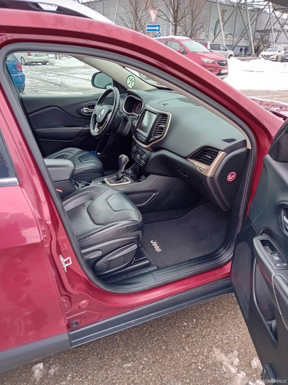 Jeep Cherokee | 12
