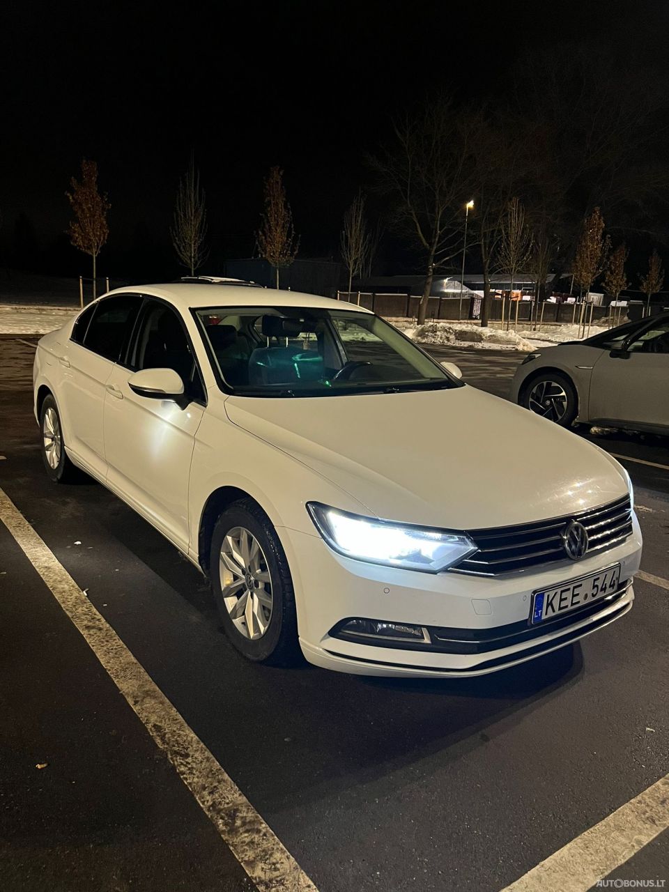 Volkswagen Passat | 12