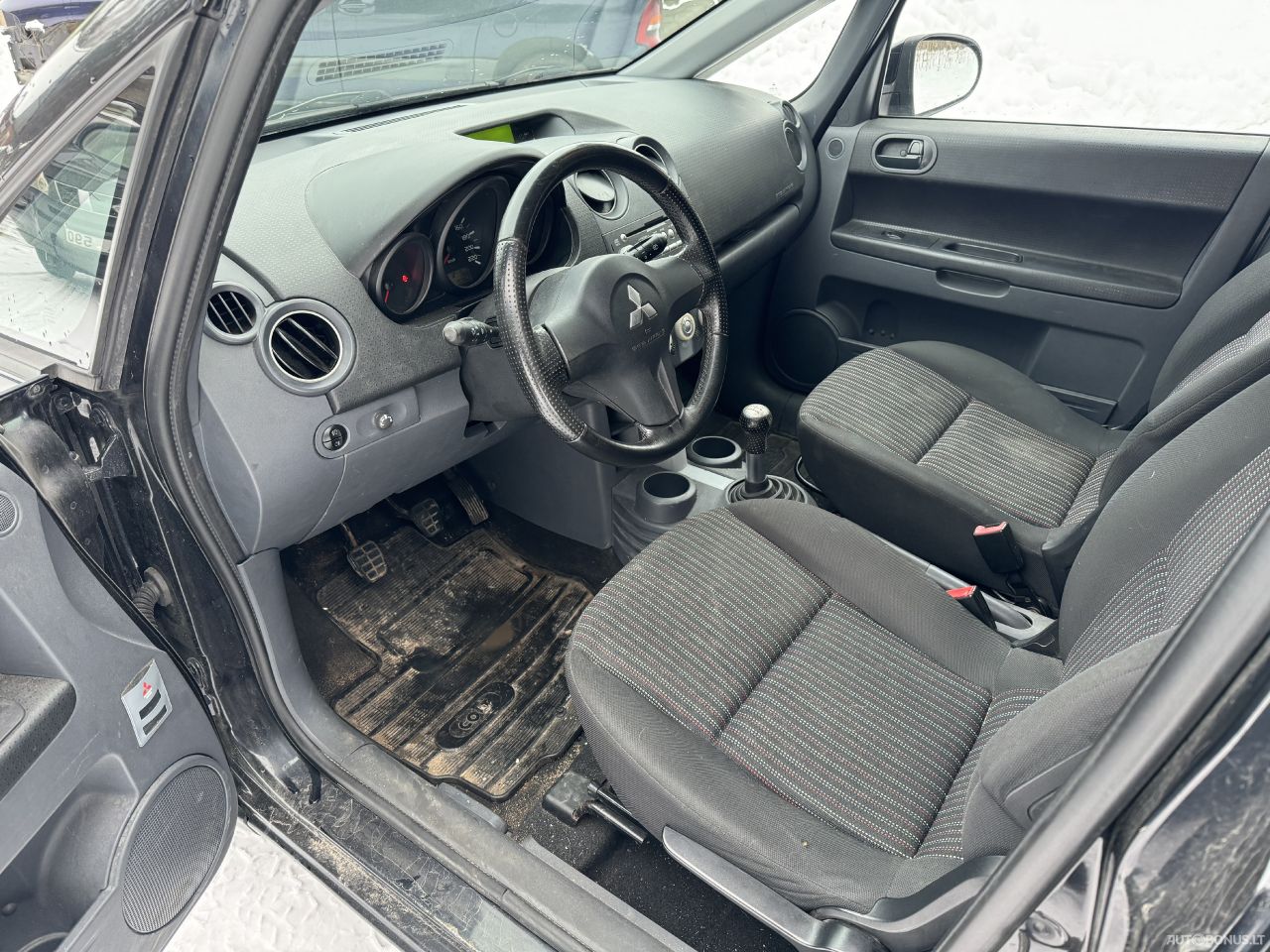 Mitsubishi Colt, Hatchback | 4