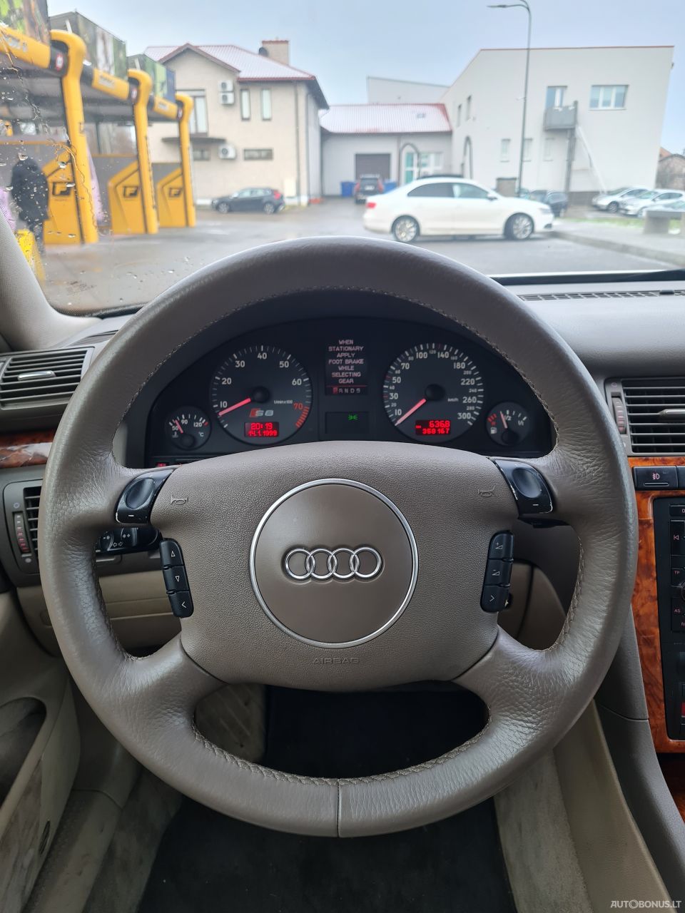 Audi A8 | 9
