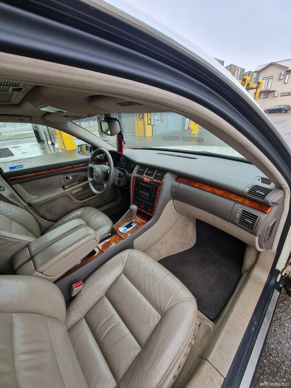 Audi A8 | 12