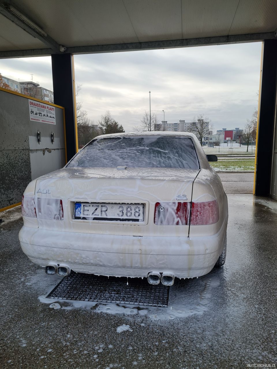 Audi A8 | 18