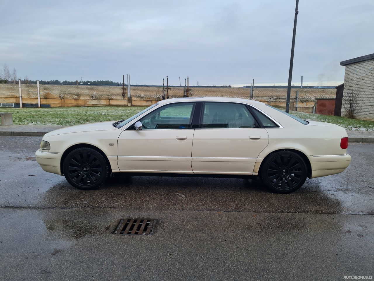 Audi A8 | 4