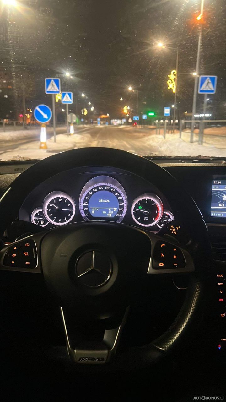 Mercedes-Benz E350 | 1