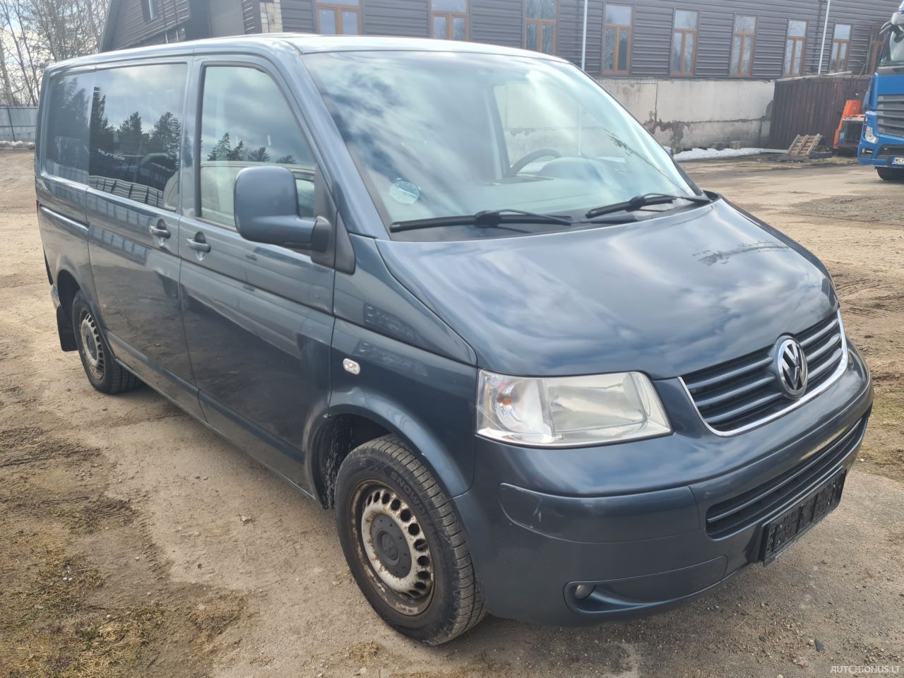 Volkswagen Transporter, Commercial