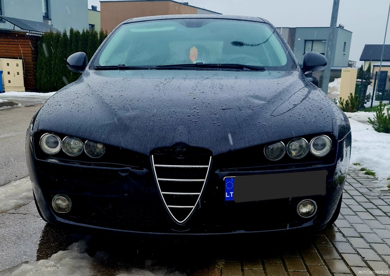 Alfa Romeo 159, Universalas