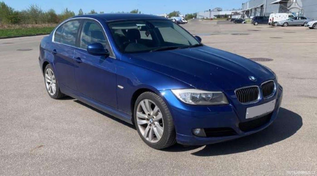 BMW 330, Saloon | 13
