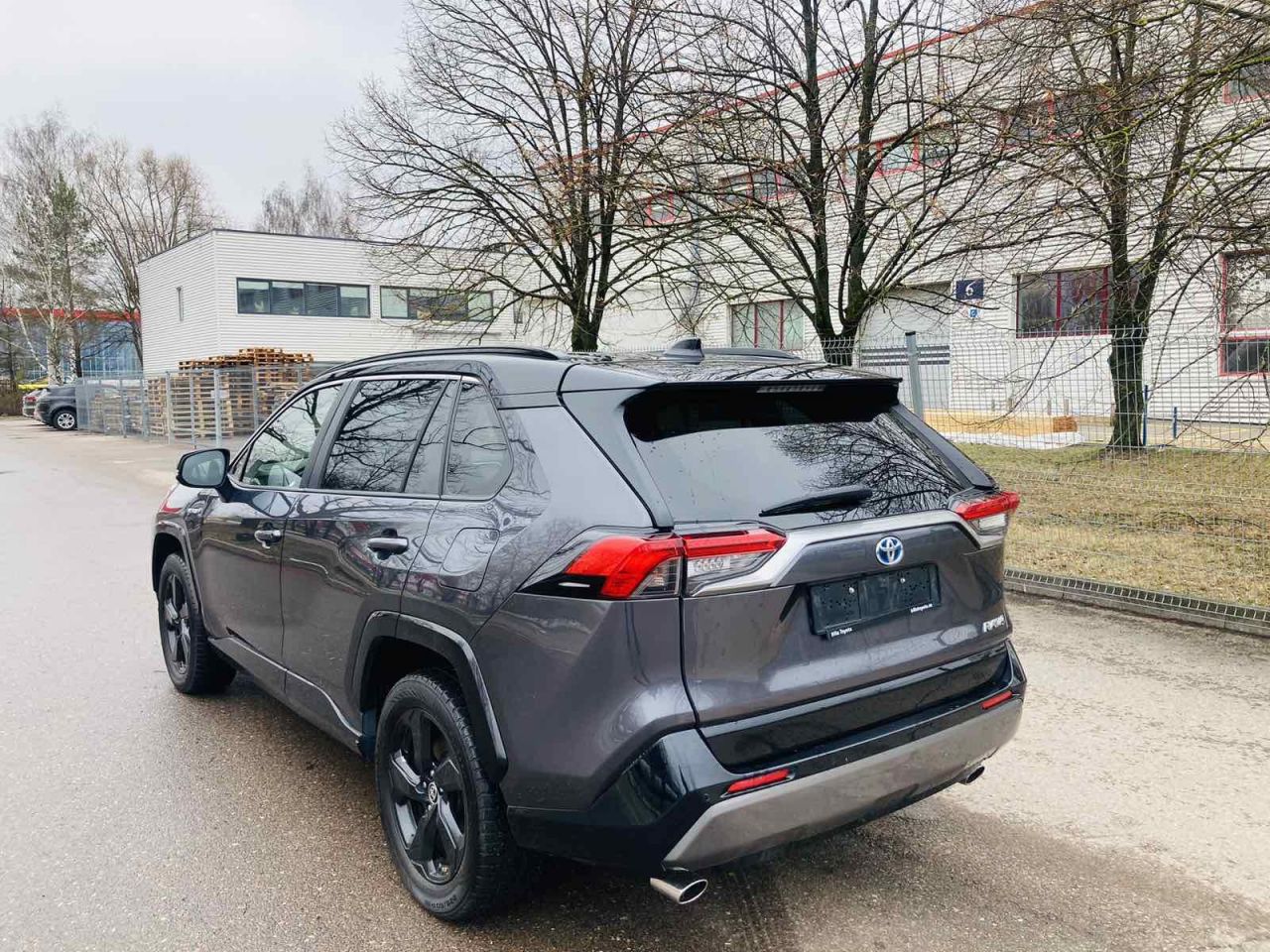 Toyota RAV4 | 1