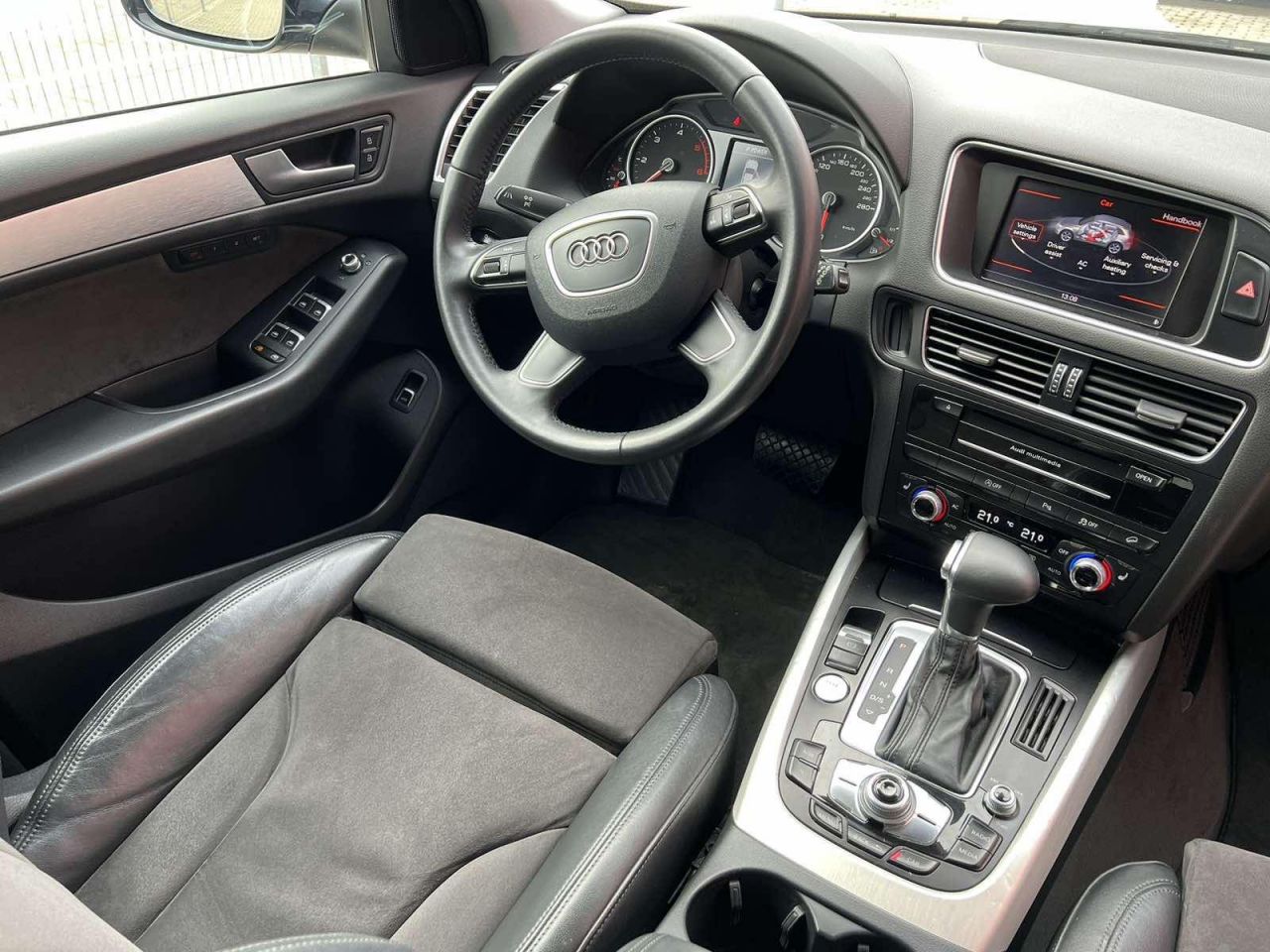 Audi Q5 | 9