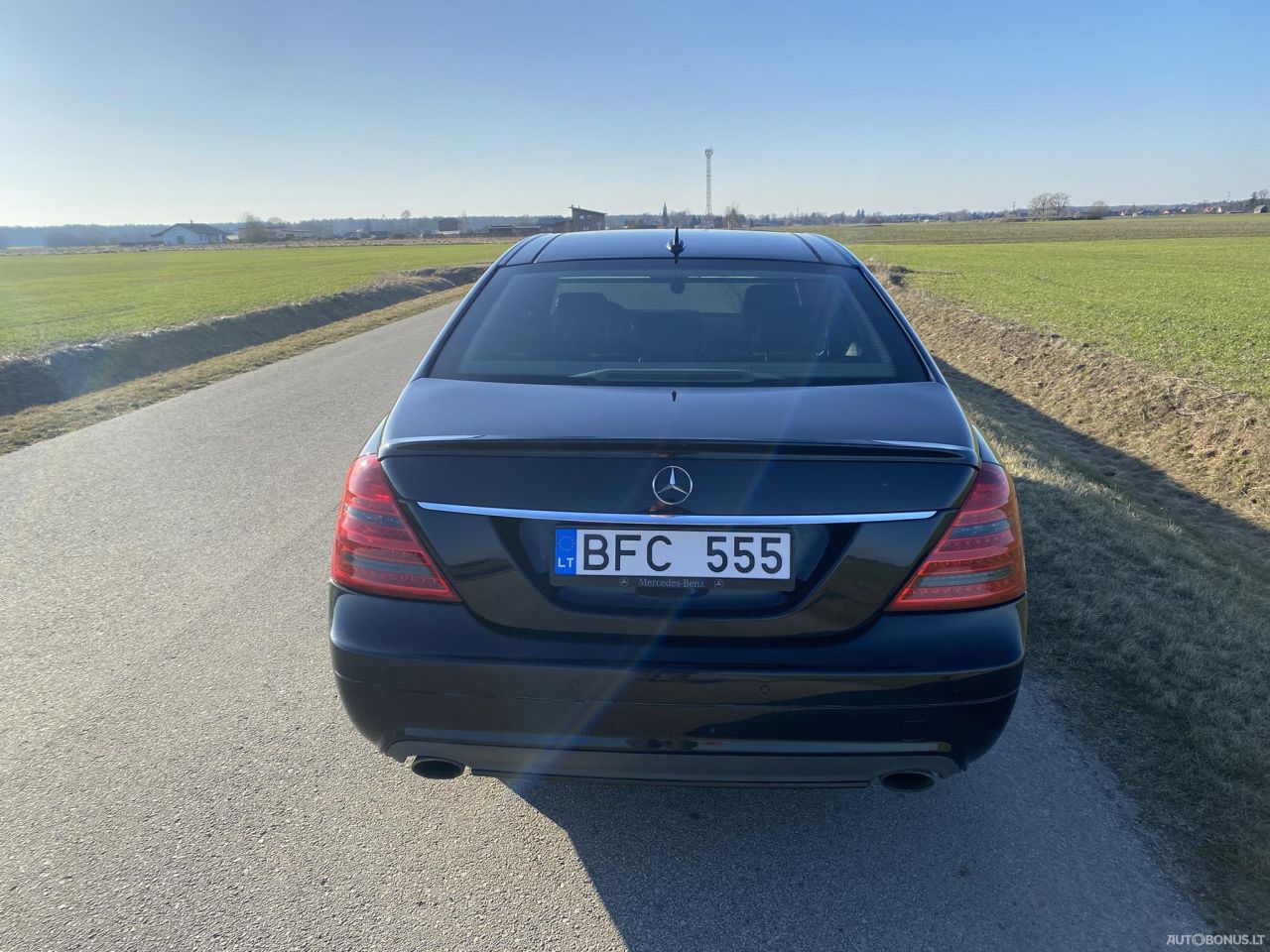 Mercedes-Benz S550 | 9