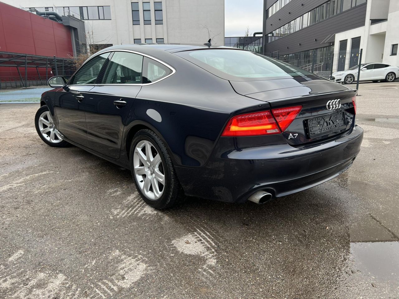 Audi A7 | 4