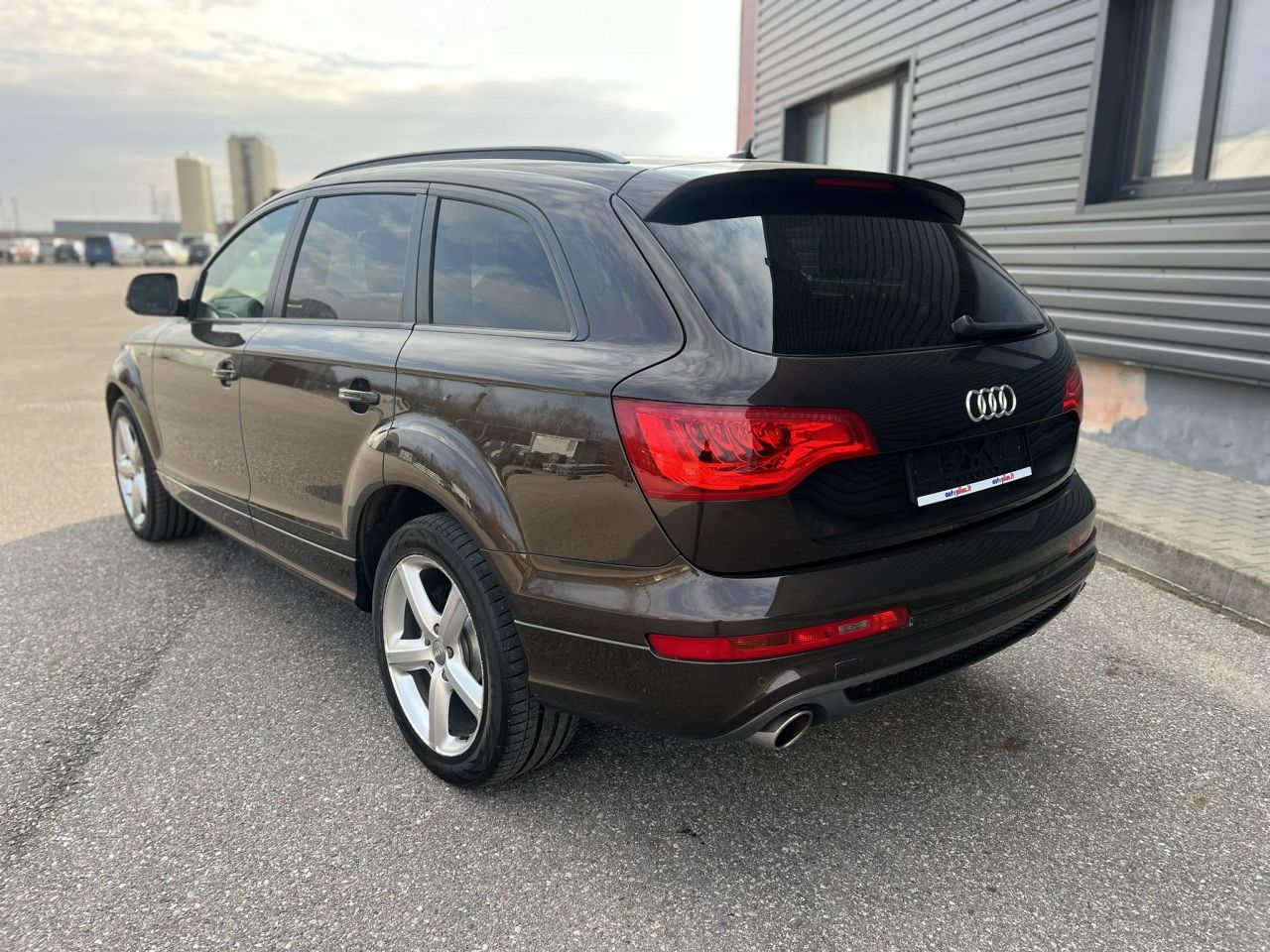 Audi Q7 | 1