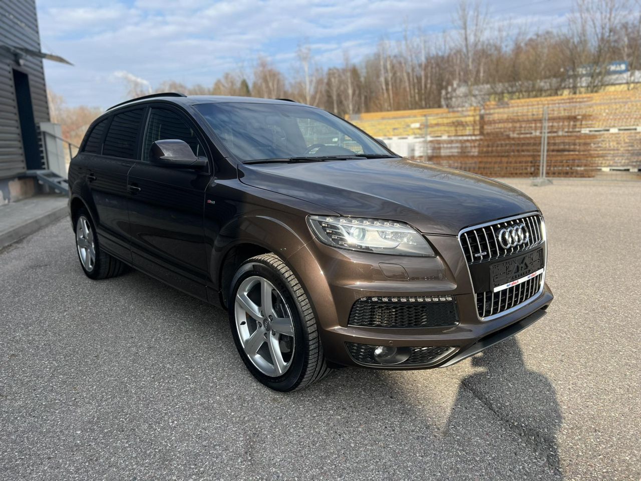 Audi Q7 | 3