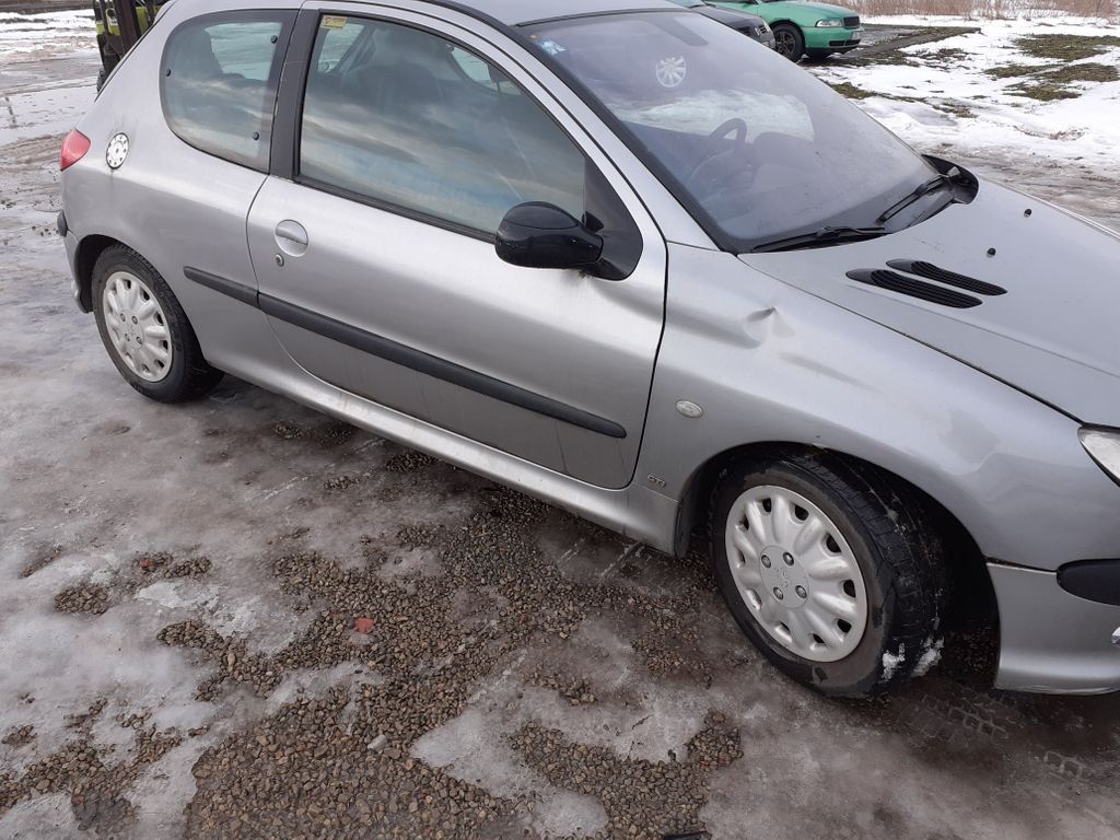 Peugeot, Hatchback | 3