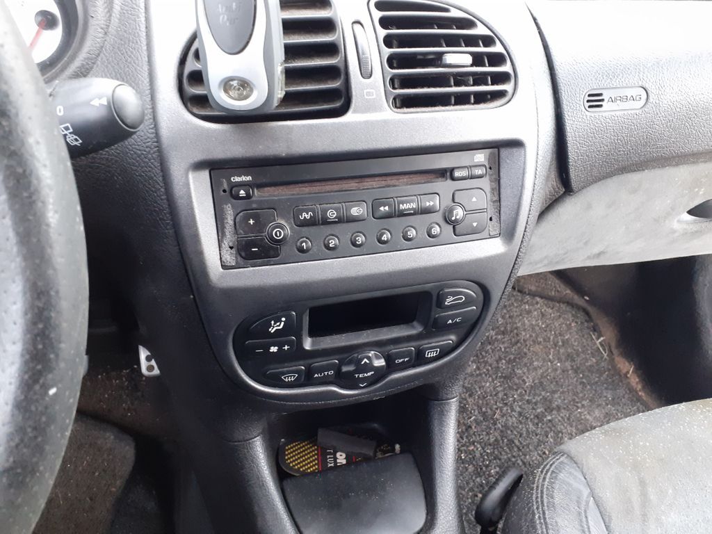 Peugeot, Hatchback | 4