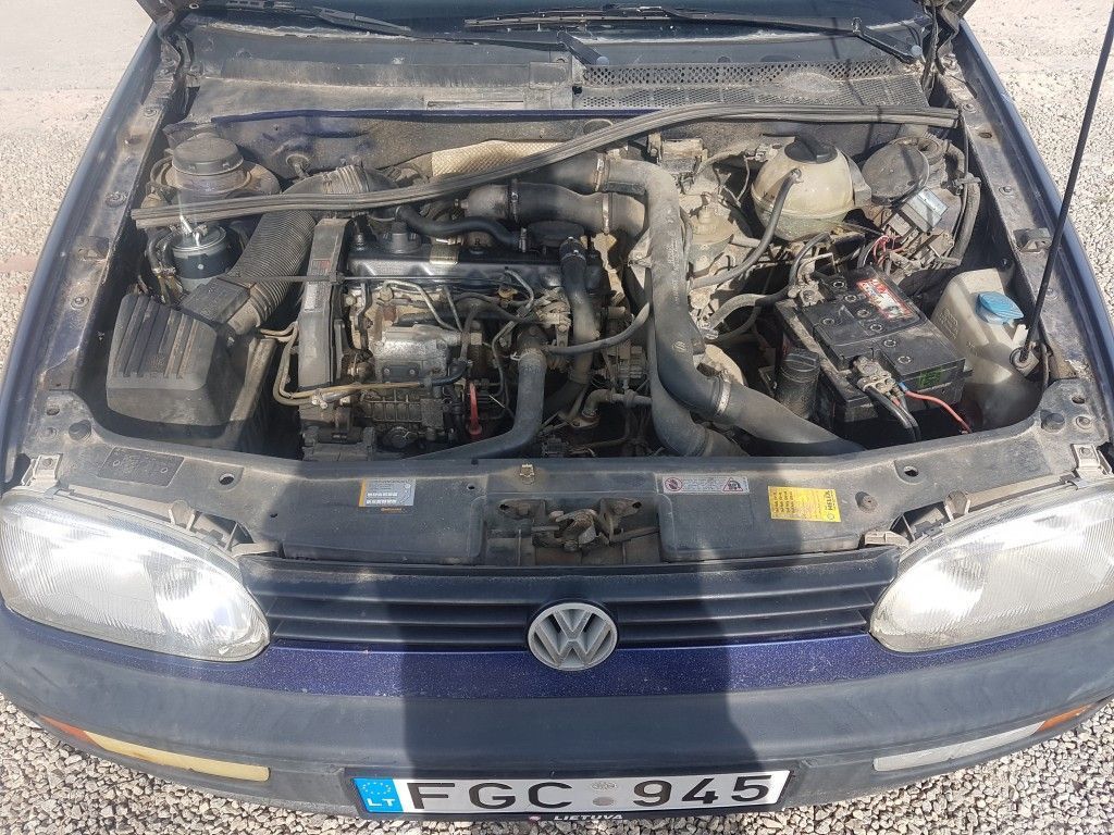 Volkswagen, Saloon | 3