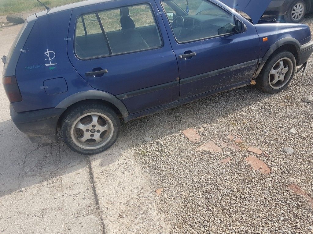Volkswagen, Saloon | 6