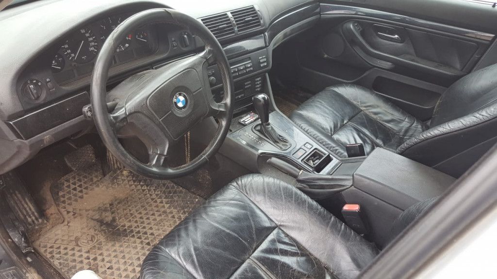 BMW, Universal | 7