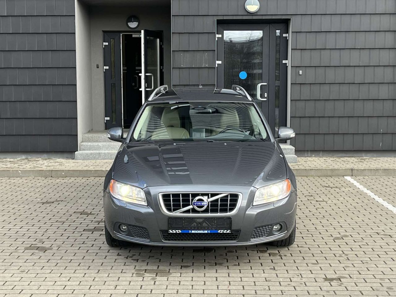 Volvo V70 | 4