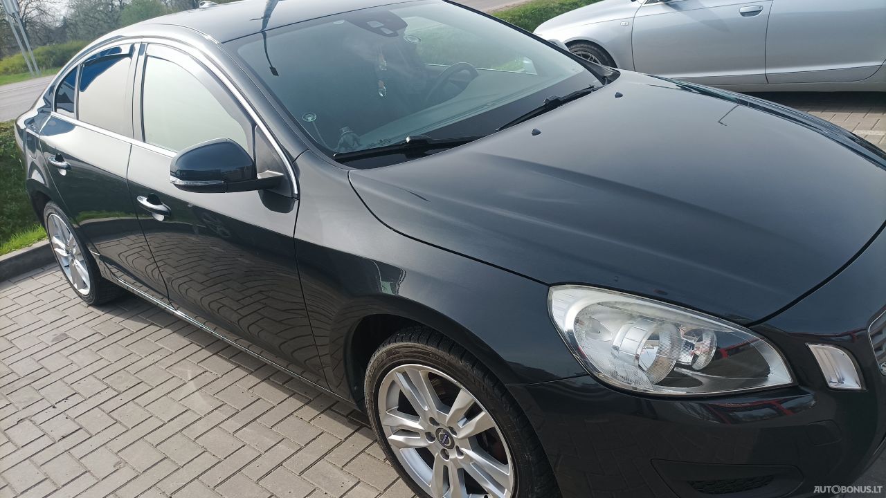 Volvo S60 | 1