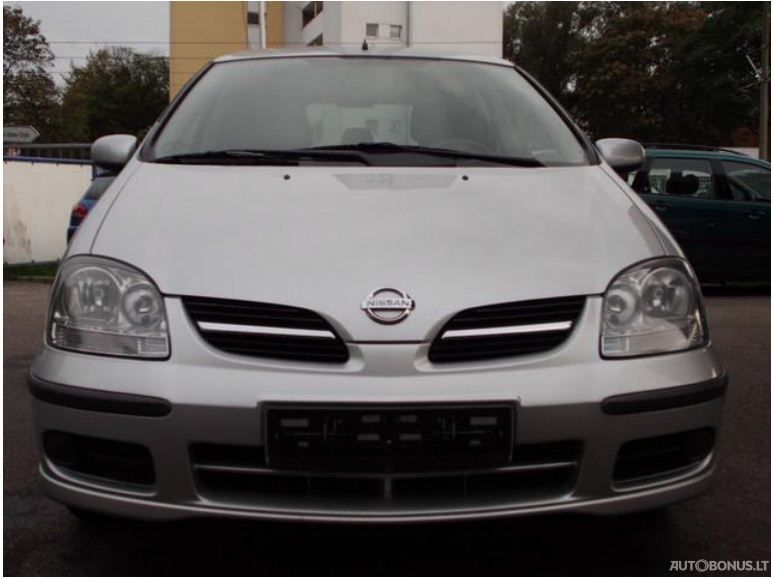 Nissan Almera Tino | 1