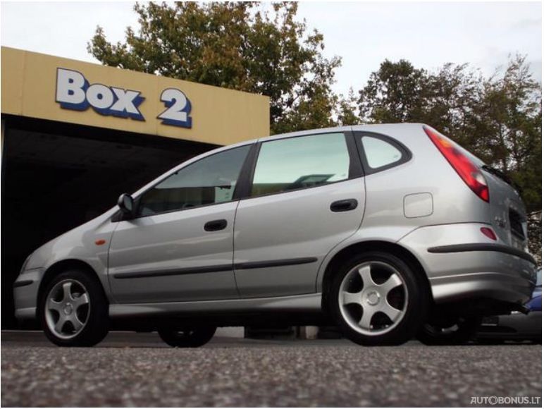 Nissan Almera Tino | 3