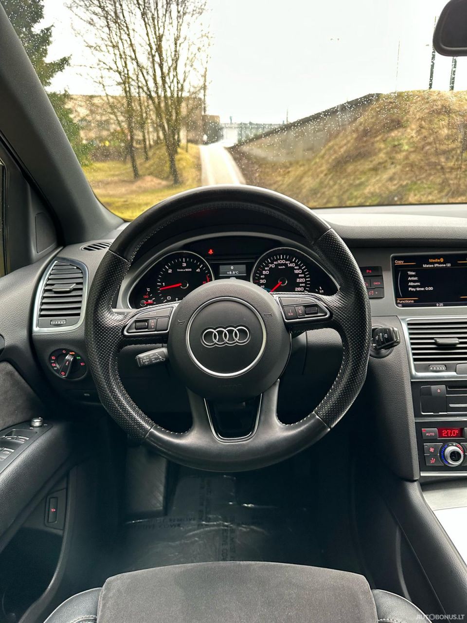 Audi Q7 | 10