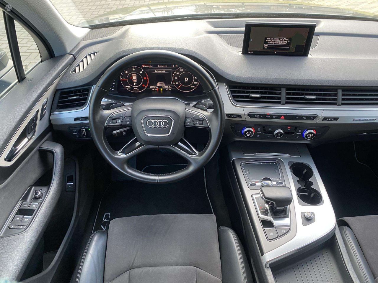 Audi Q7 | 7