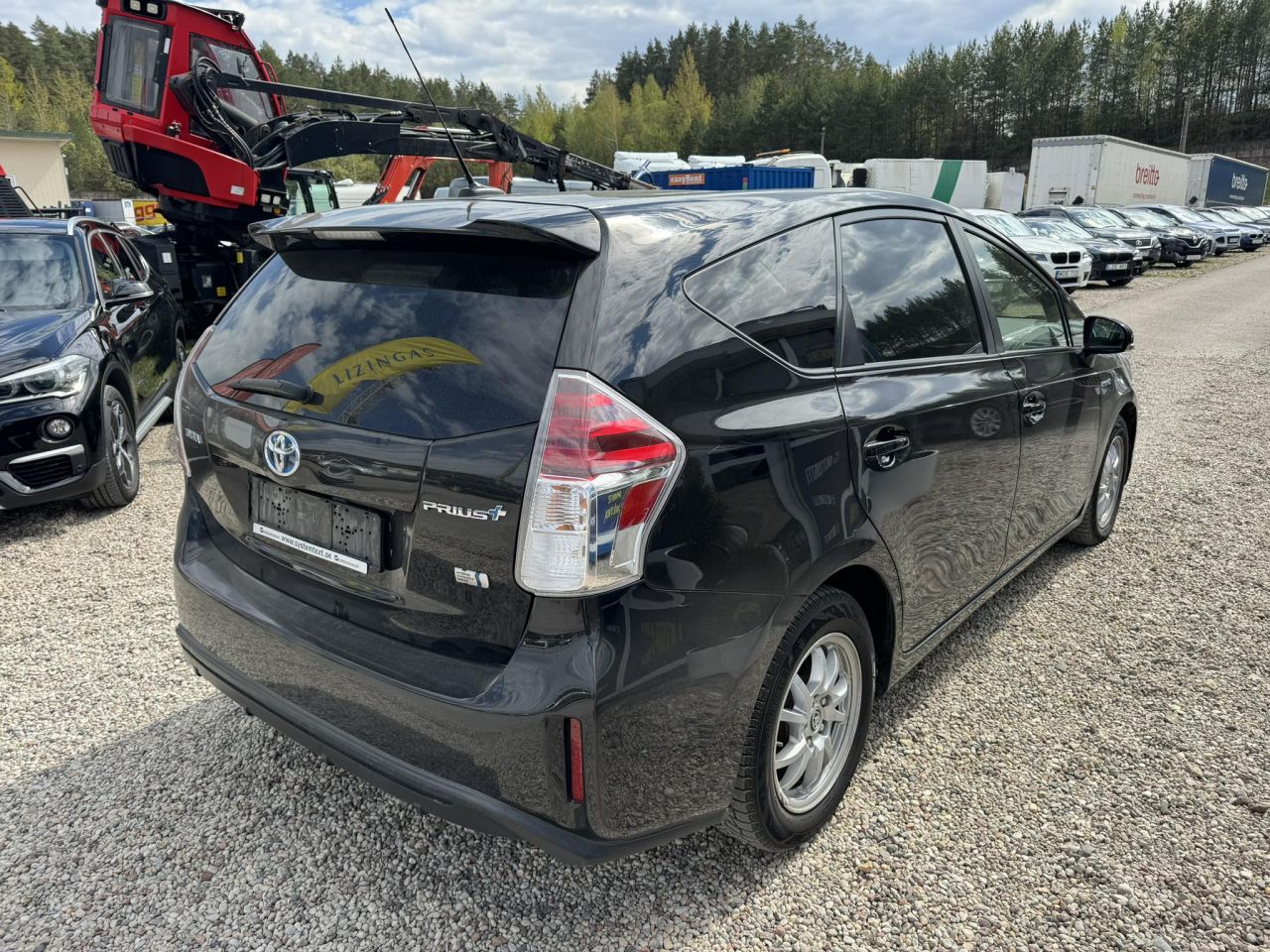 Toyota Prius+ | 3