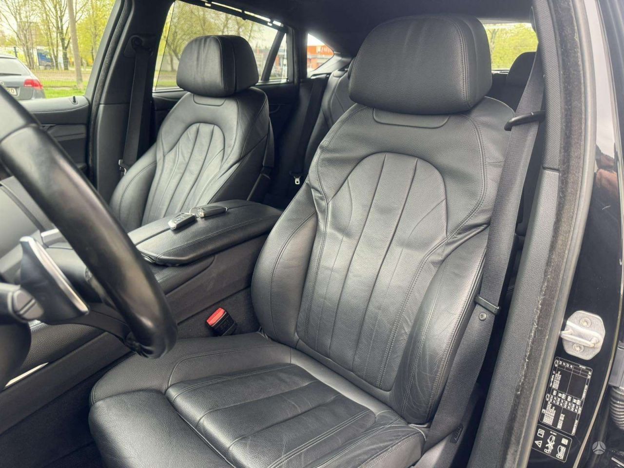 BMW X6 | 8