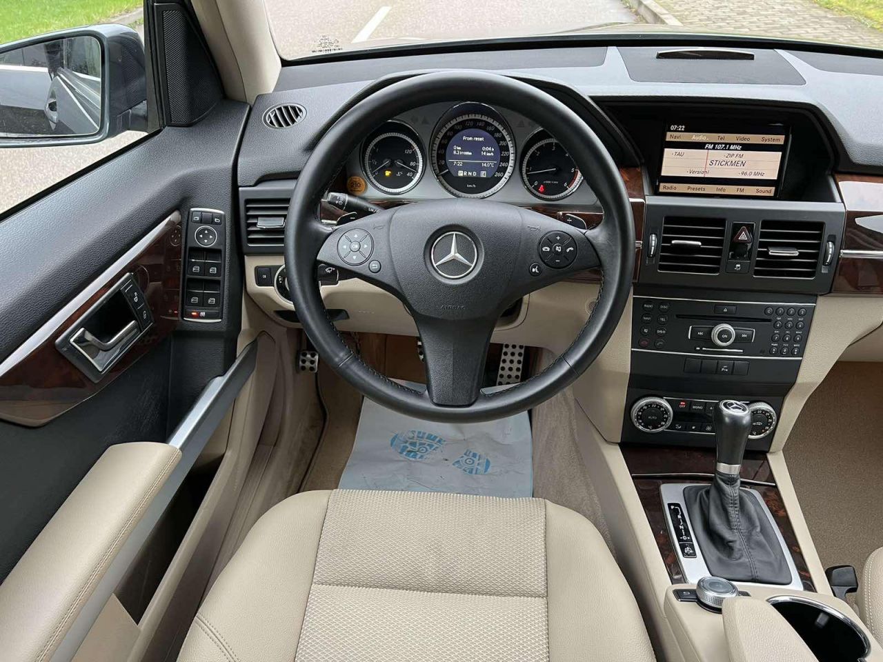 Mercedes-Benz GLK220 | 6
