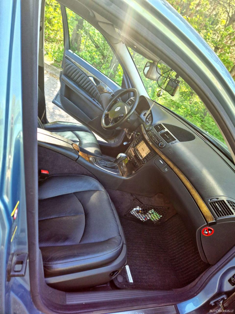 Mercedes-Benz E320 | 4