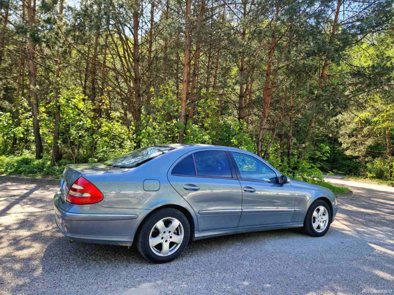 Mercedes-Benz E320 | 7