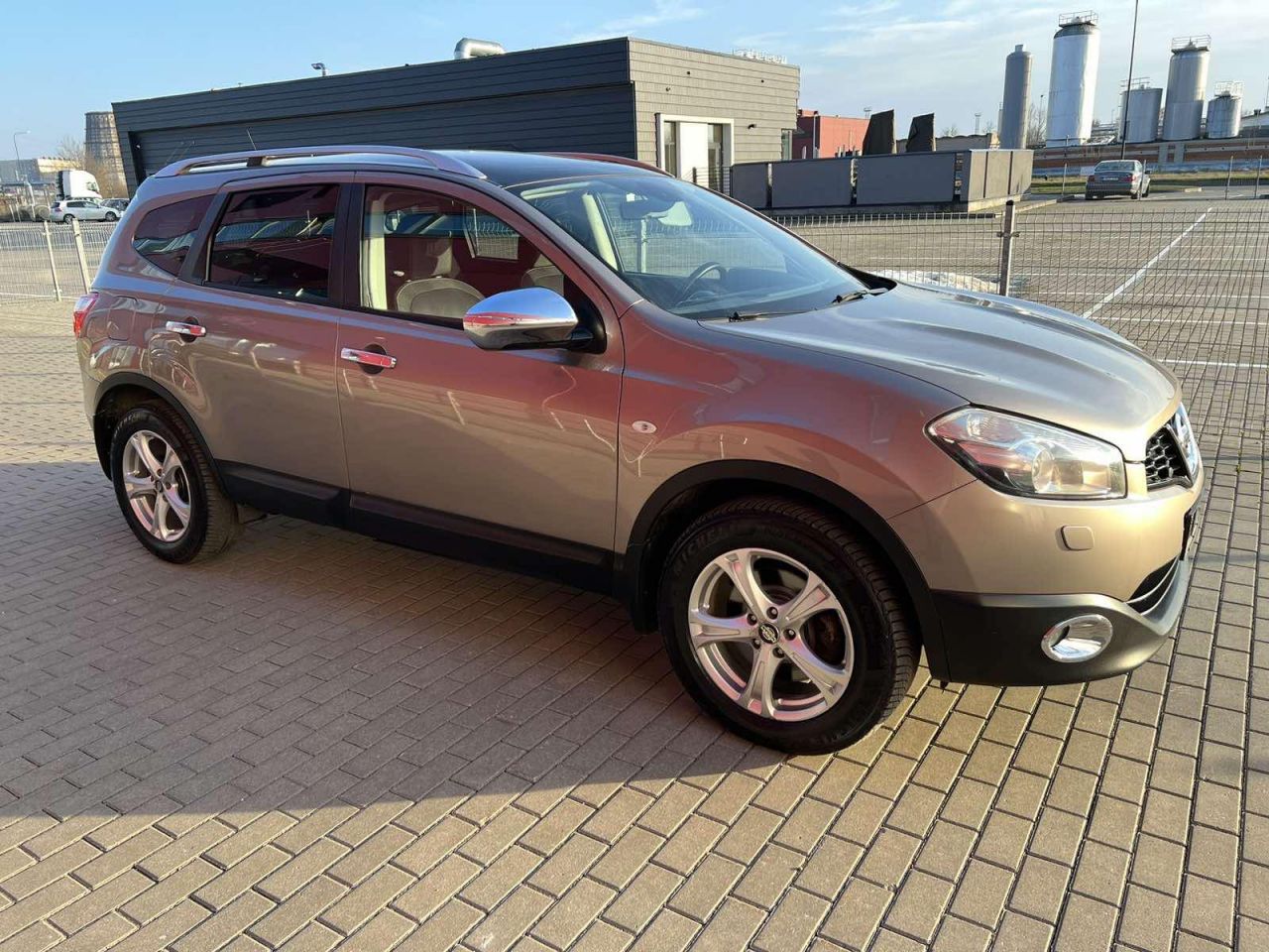 Nissan Qashqai+2 | 4