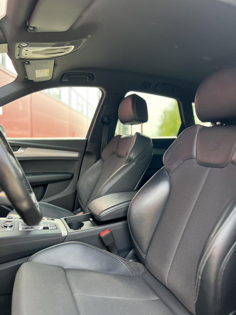 Audi Q5 | 8