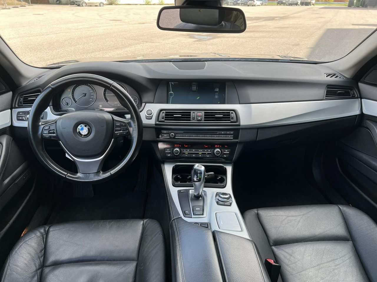 BMW 520 | 7
