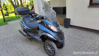 Piaggio MP3, Mopedas/Motoroleris