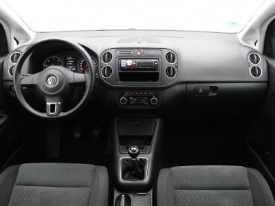 Volkswagen Golf | 1