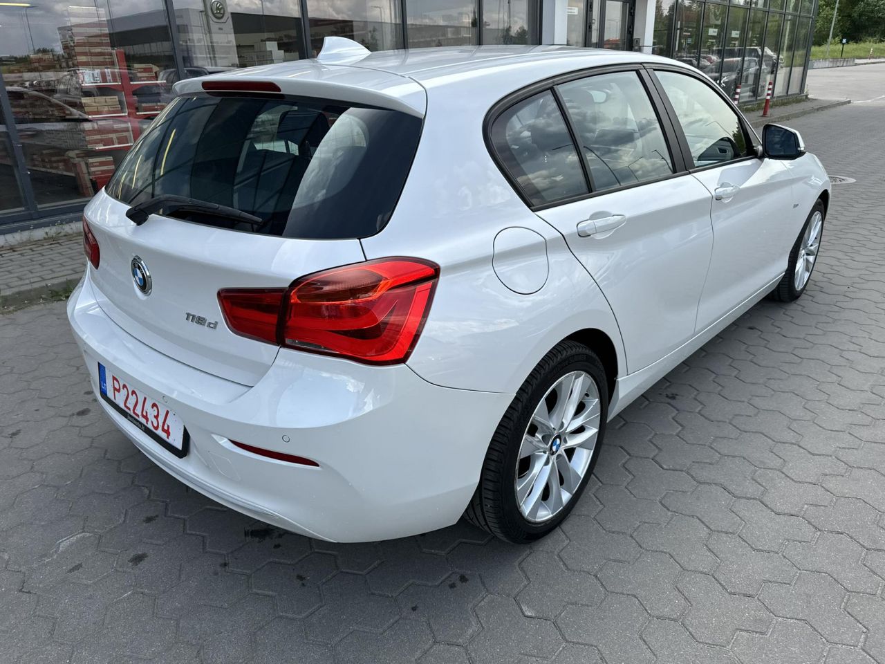 BMW 118 | 3