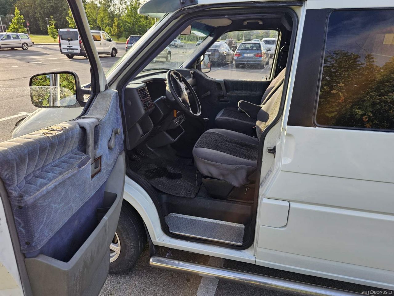 Volkswagen Caravelle | 10