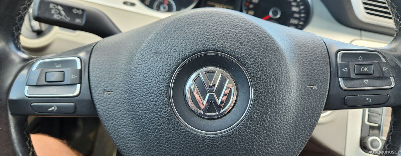 Volkswagen Passat | 1
