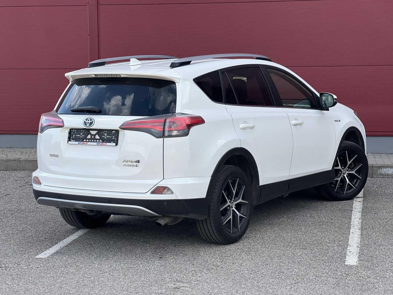 Toyota RAV4 | 3