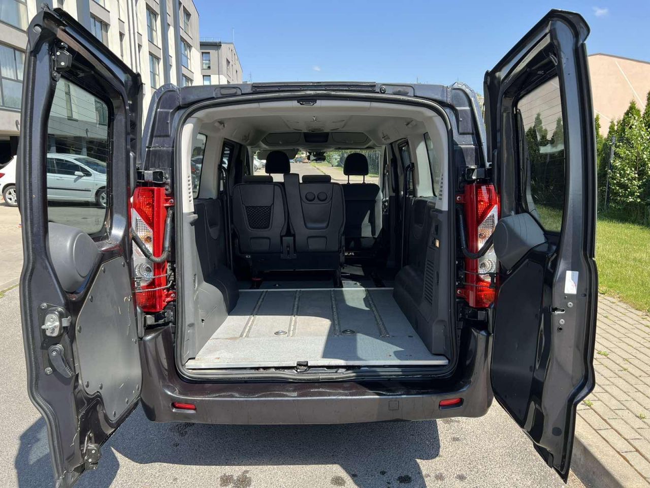 Peugeot Expert | 4