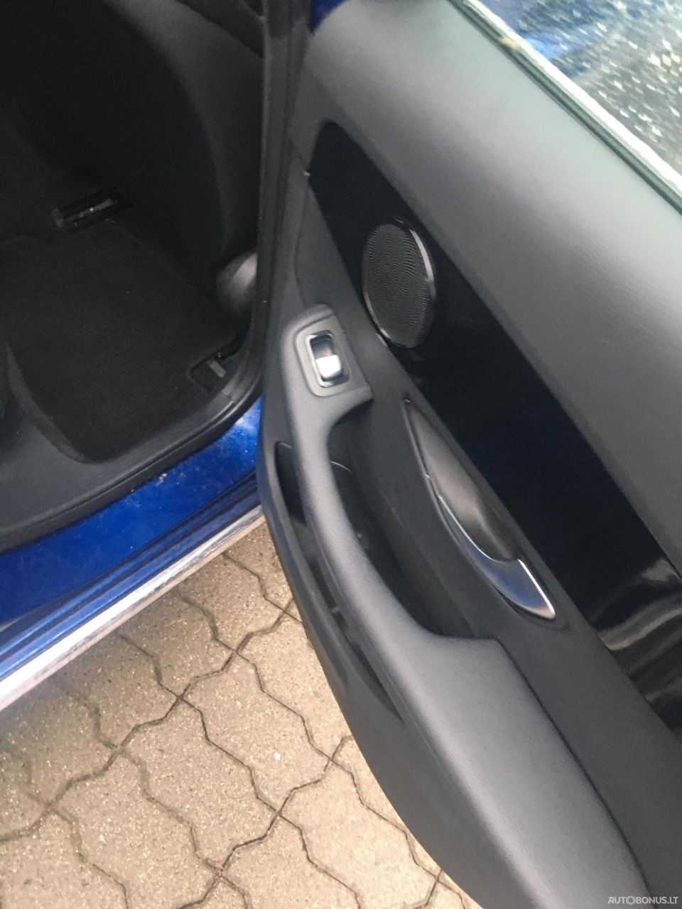 Mercedes-Benz C200 | 9