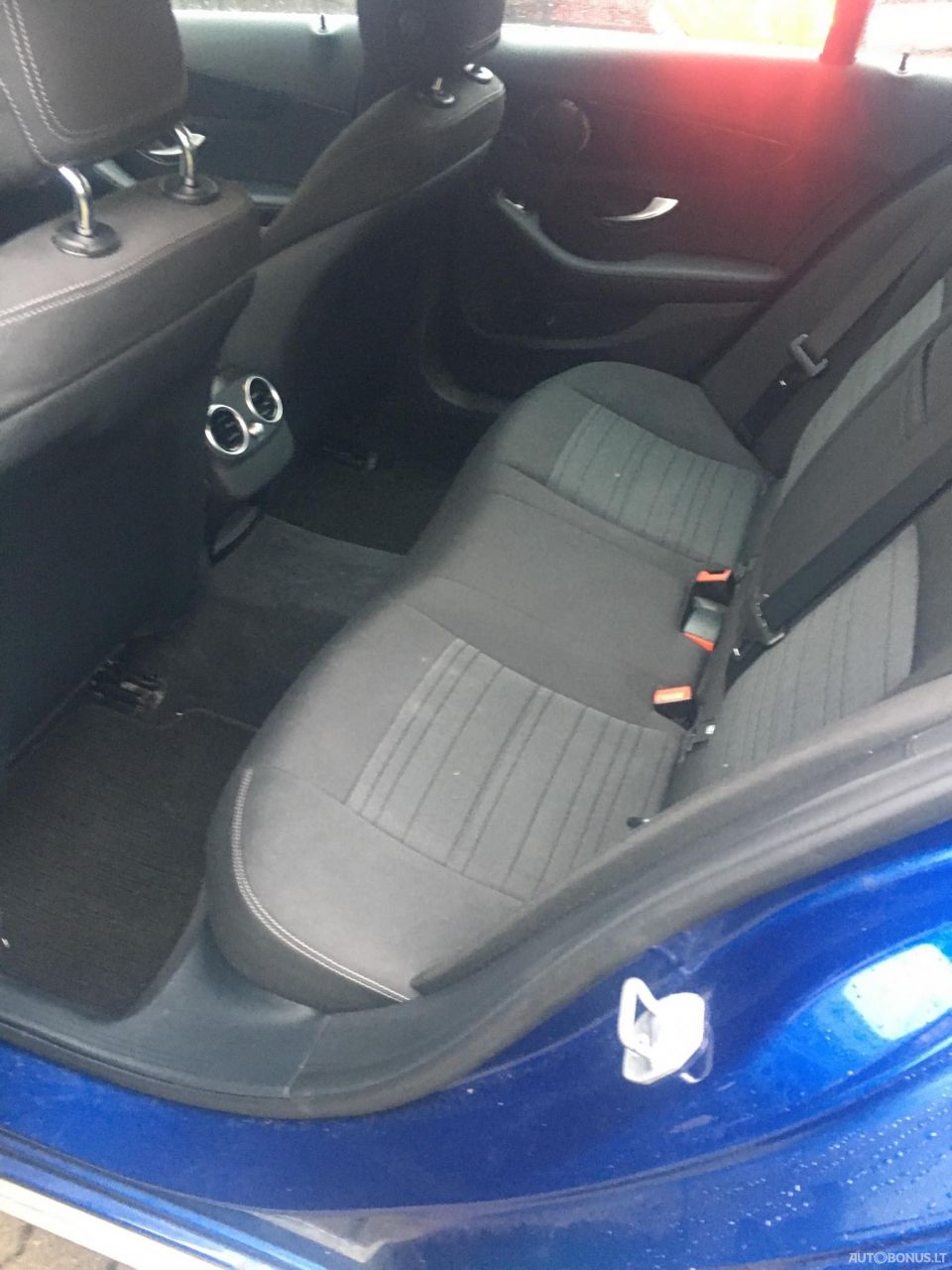 Mercedes-Benz C200 | 7