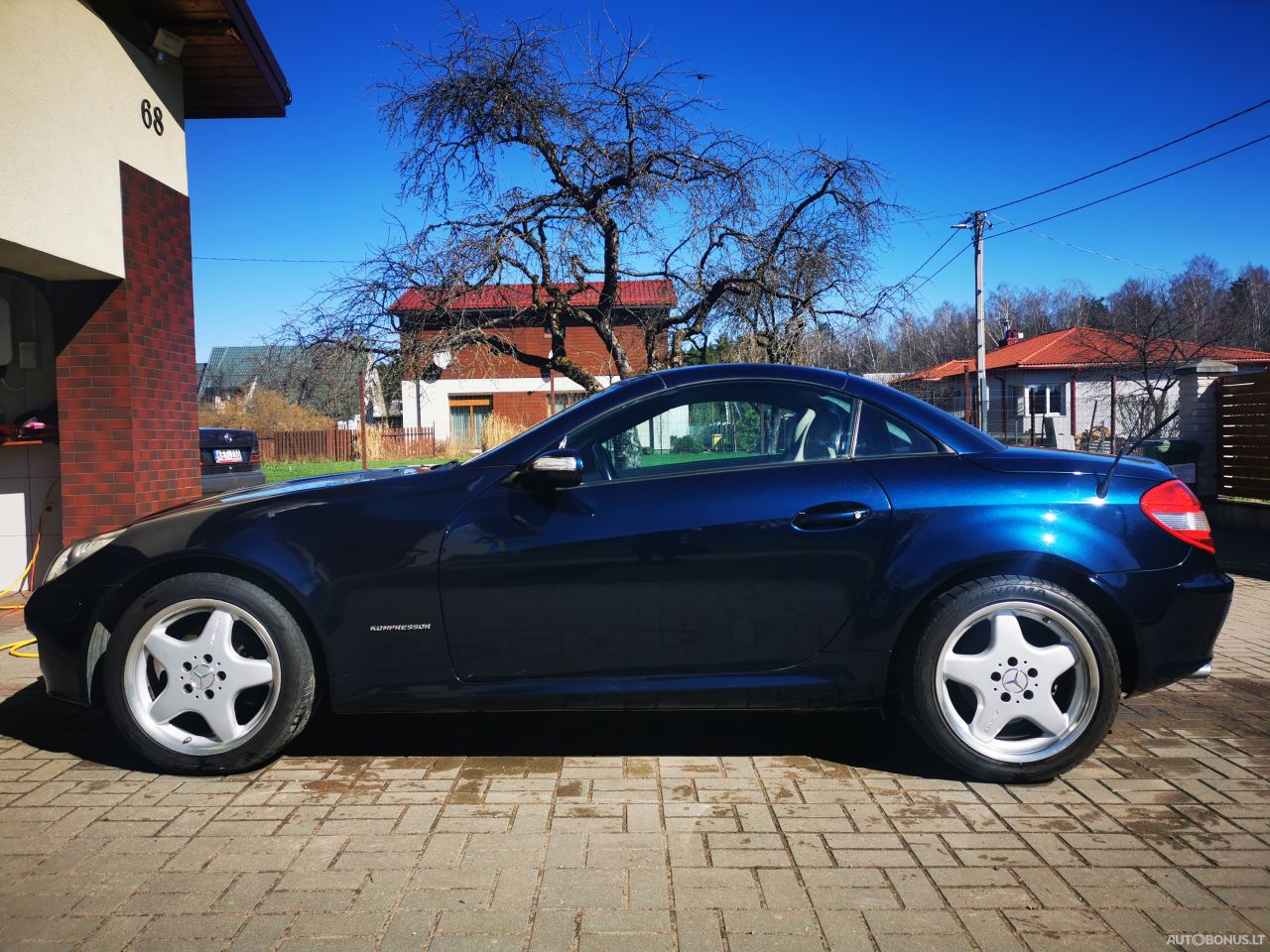 Mercedes-Benz SLK200 | 1