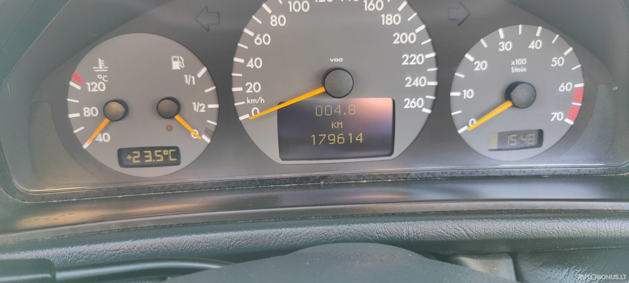 Mercedes-Benz CLK230 | 11