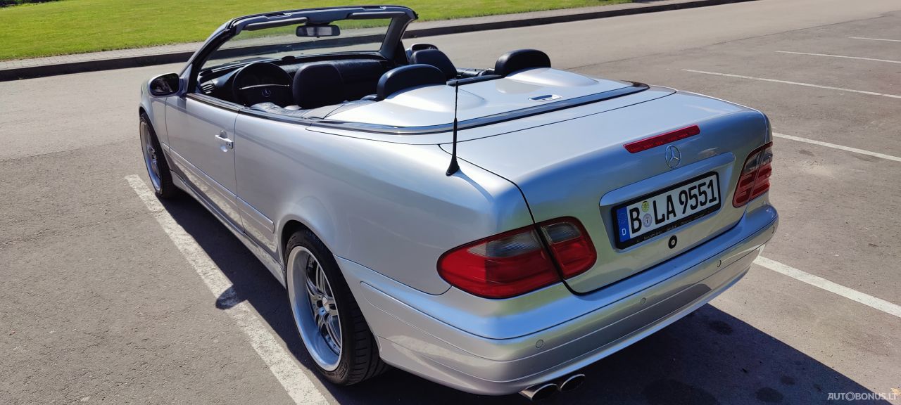Mercedes-Benz CLK230 | 15