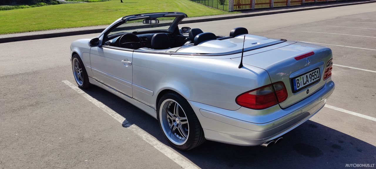 Mercedes-Benz CLK230 | 16