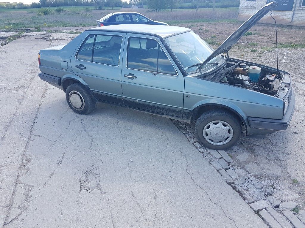 Volkswagen, Saloon | 5